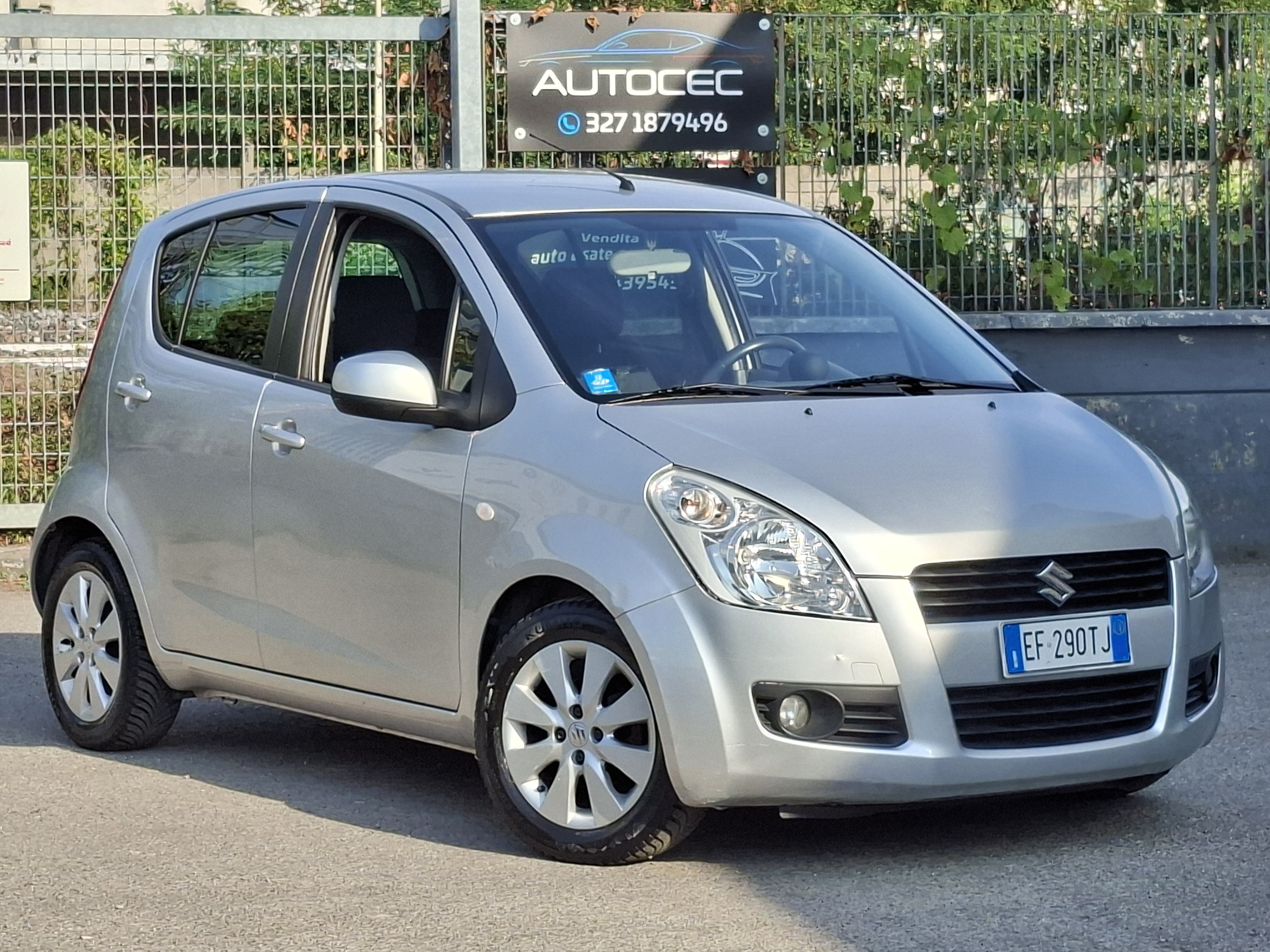 Foto SUZUKI SPLASH